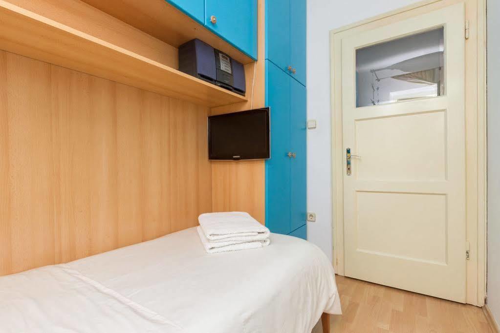 Apartments Dora Спліт Екстер'єр фото