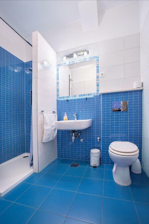 Apartments Dora Спліт Екстер'єр фото